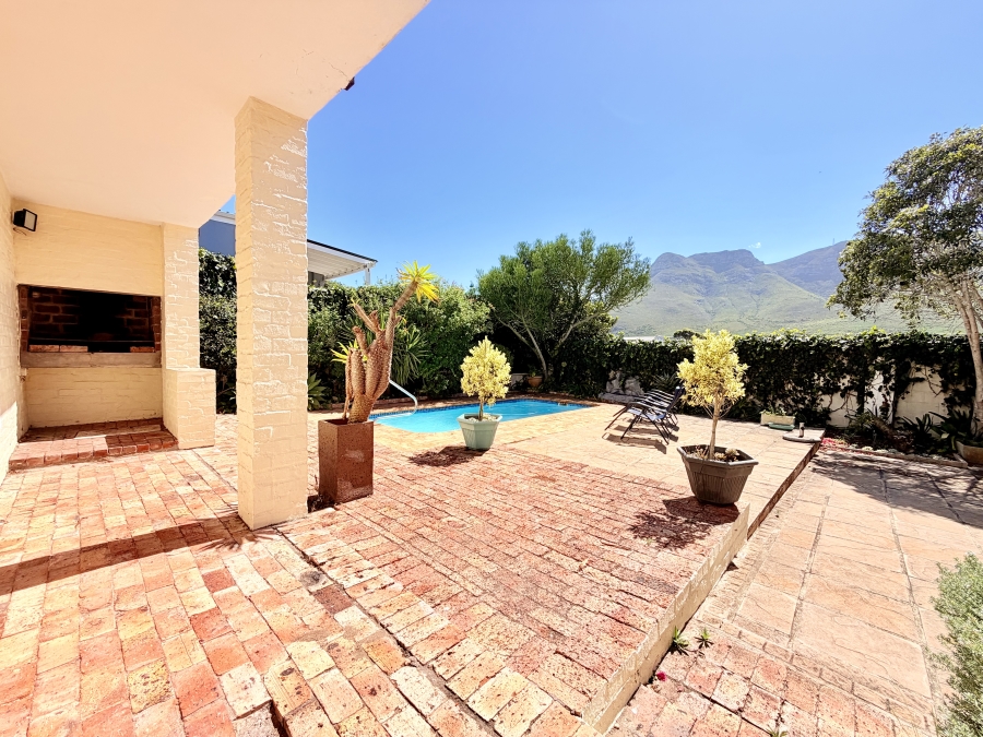 4 Bedroom Property for Sale in Vermont Western Cape